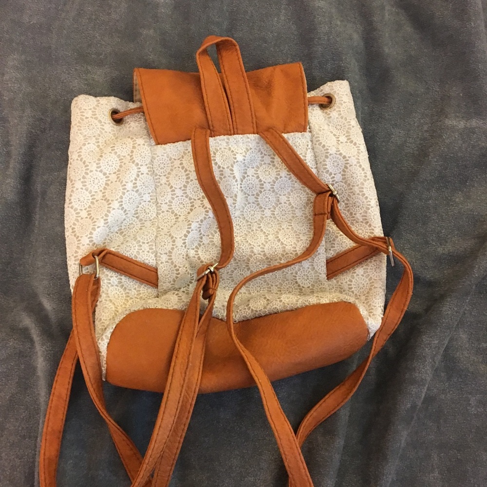 Small backpack - Picture 2 of 2